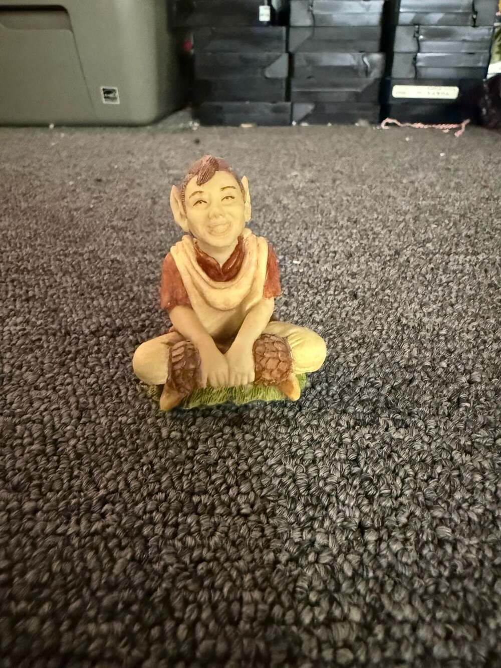 Enchantica 1991/92 Collector's Piece Sitting Jonquil Figurine